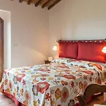 La Vecchia Fonte 15, Emma Вилла Вольтерра