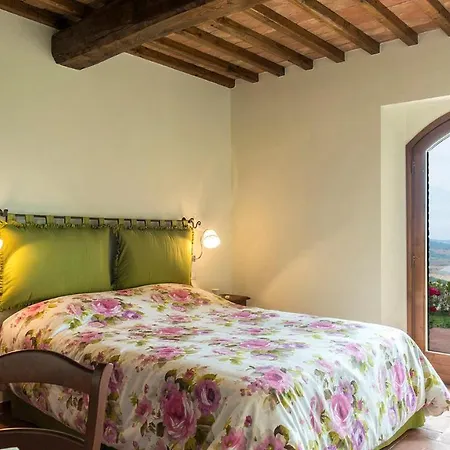 Villa La Vecchia Fonte 15, Emma Volterra
